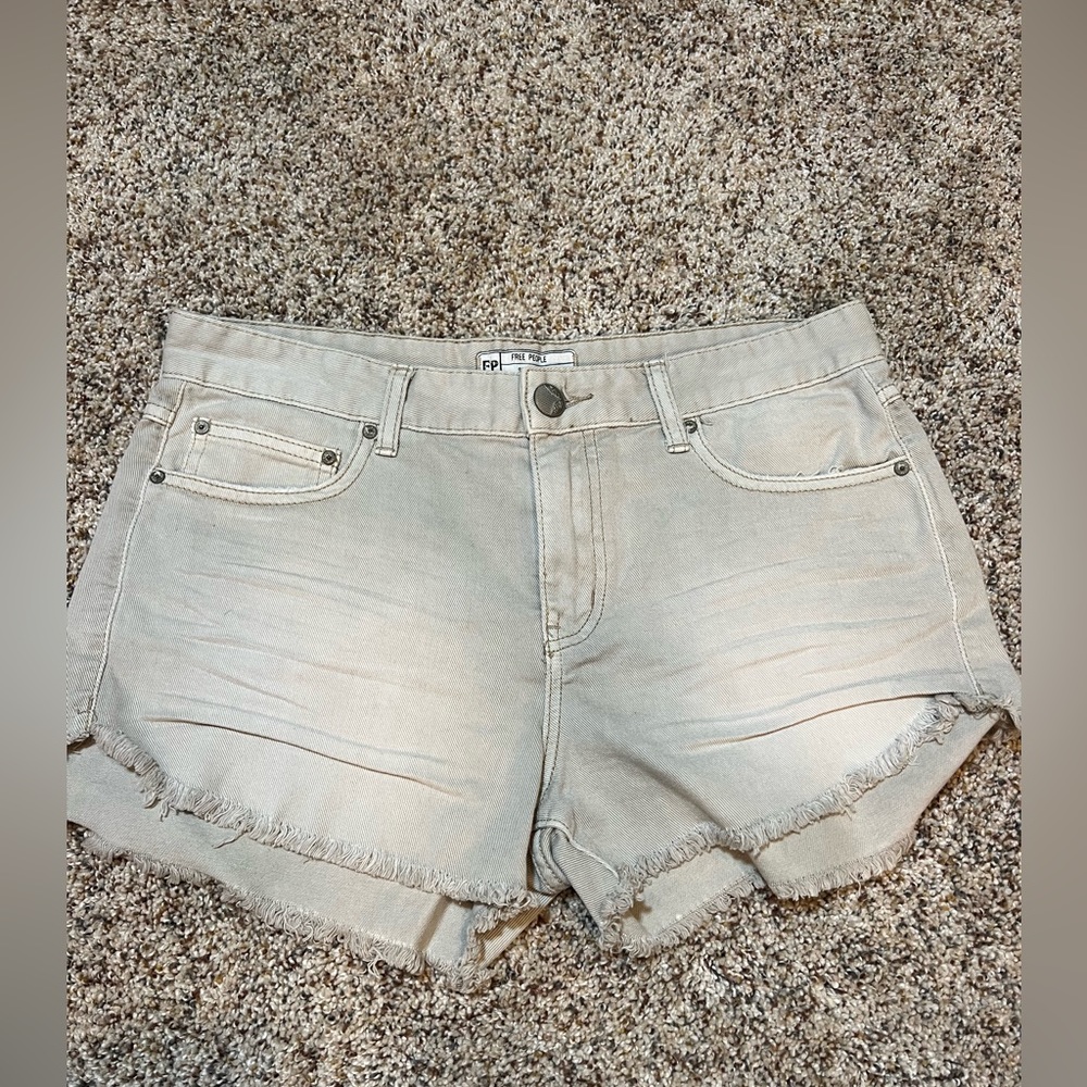 FREE PEOPLE TAN DENIM SHORTS!